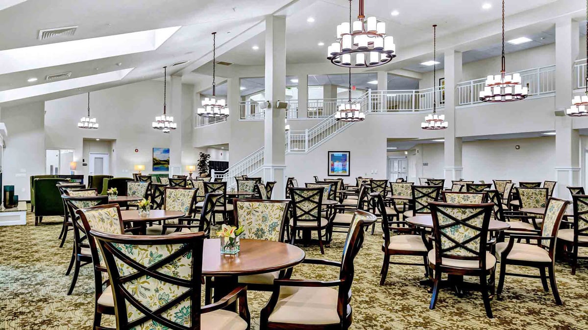 The dining room at Capitol Ridge set for mealtime