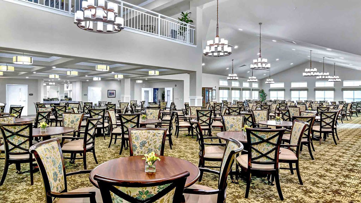 The dining room at Capitol Ridge set for mealtime