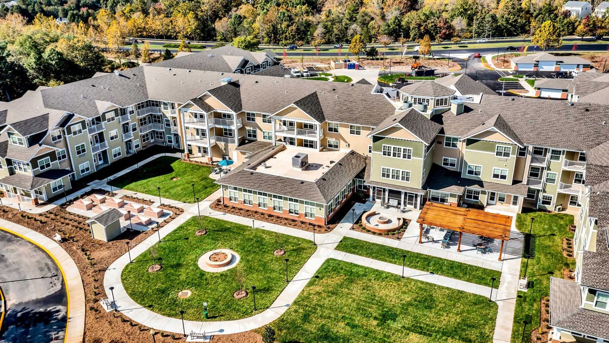 Exterior view of Capitol Ridge Gracious Retirement Living